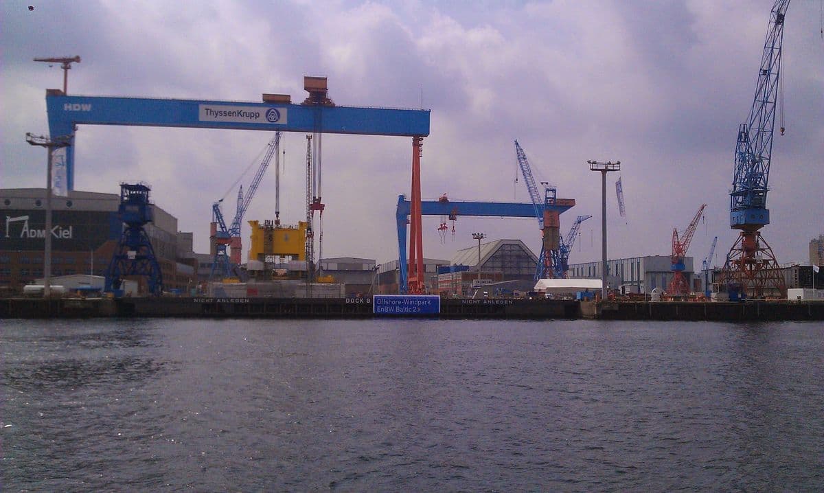 ThyssenKrupp Werft in Kiel - Milans beruflicher Einstieg in der Industrie